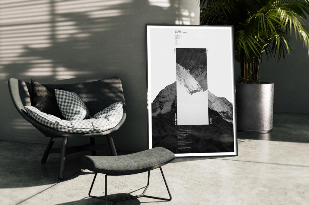 Poser Frame Mockup Realistic Frame Present